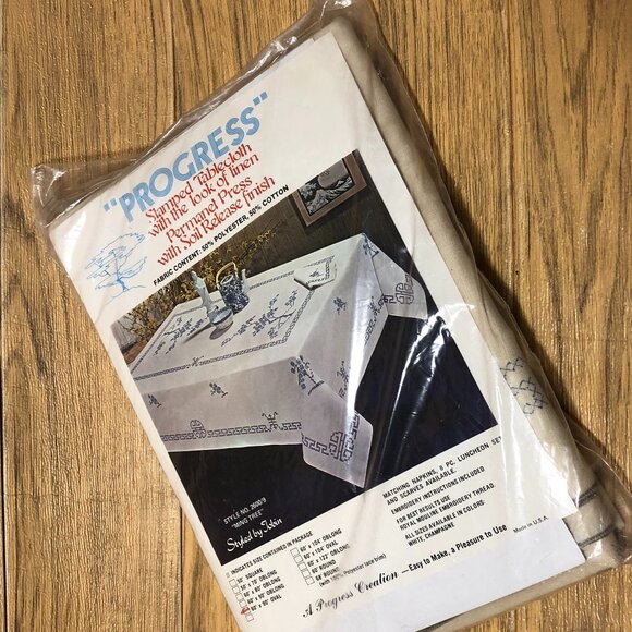 Progress Stamped Tablecloth with the look of linen, vintage - Picture 1 of 7